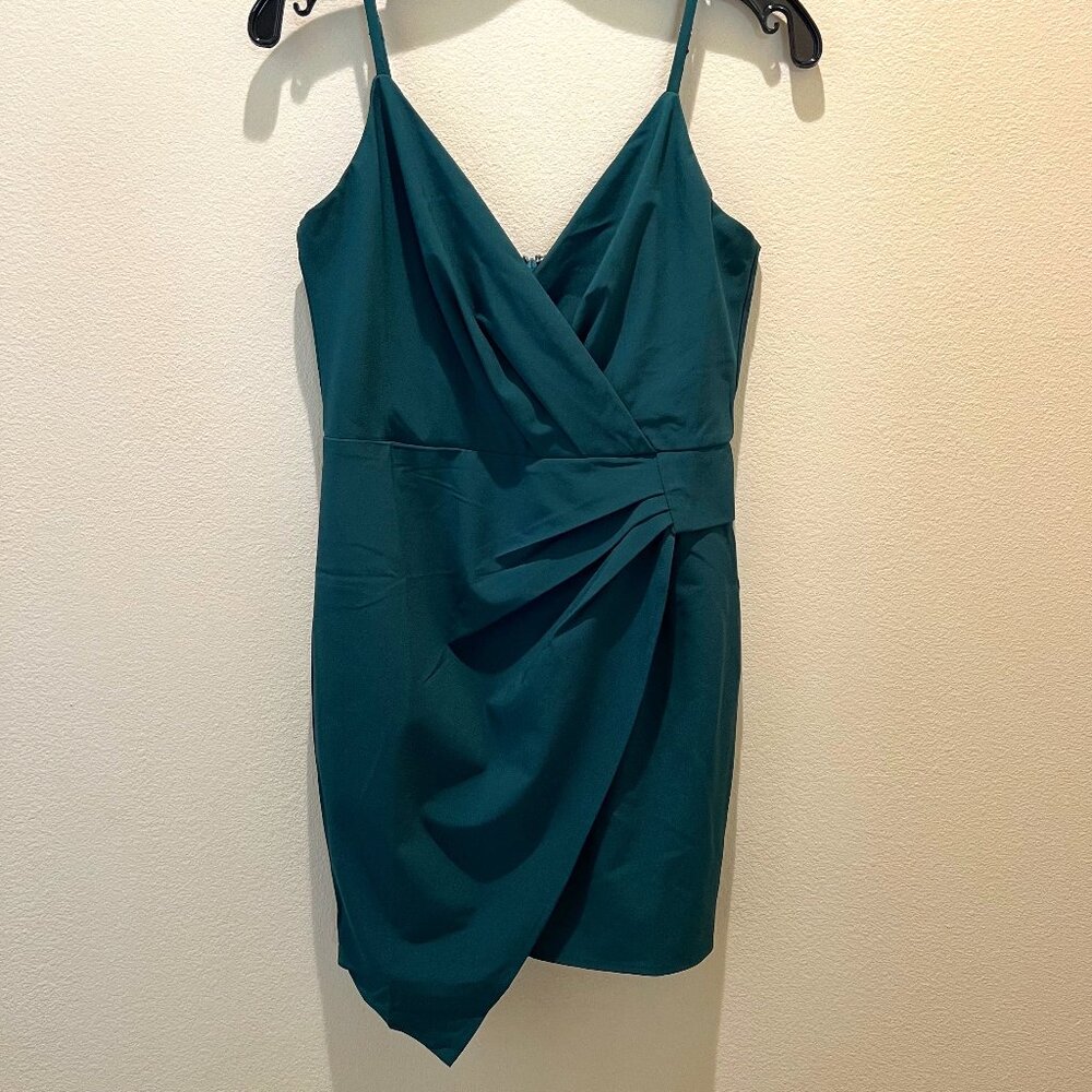 Blue Blush Cross Over Emerald Green Mini W/Asymmetric Hem Size S